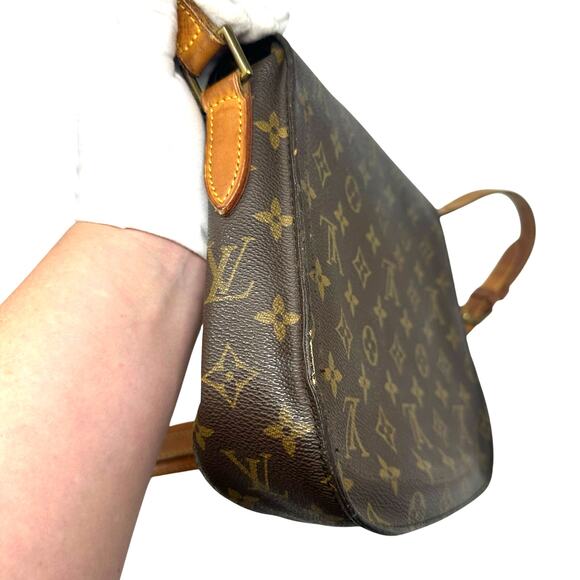 Louis Vuitton LV Monogram Saint Cloud GM Bag - Picture 4 of 14